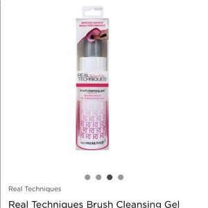 Brush cleansing gel